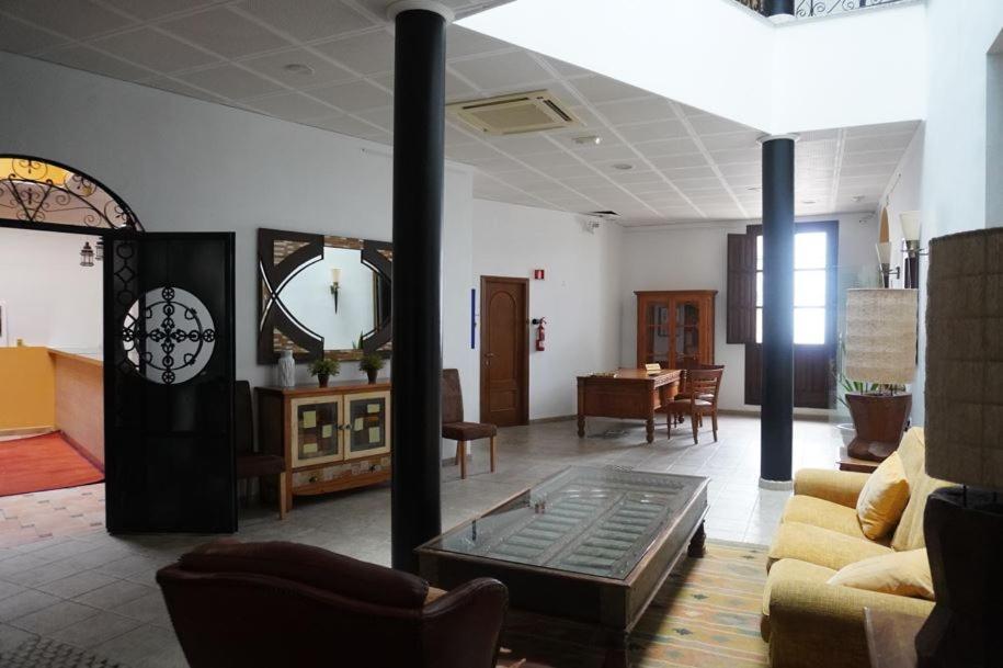 Hotel Montesion Luz Del Desierto Lucainena de las Torres Luaran gambar